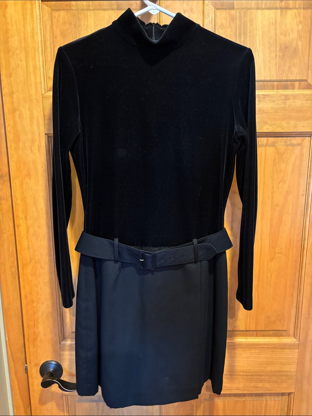 Ann Taylor Black Long-Sleeve Velvet Top Dress with Belt